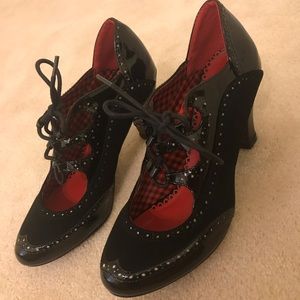 Black patent leather oxford heels